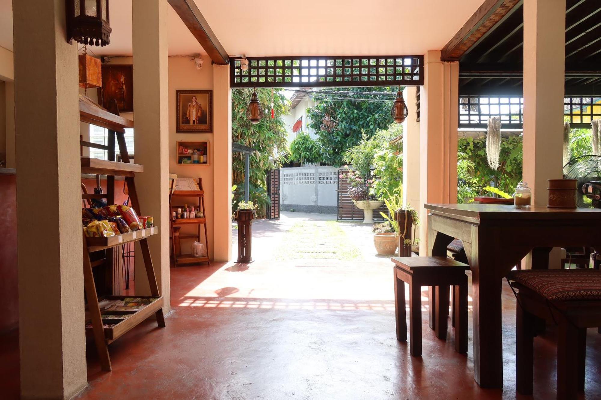 Banjai Garden Guesthouse Chiang Mai Extérieur photo