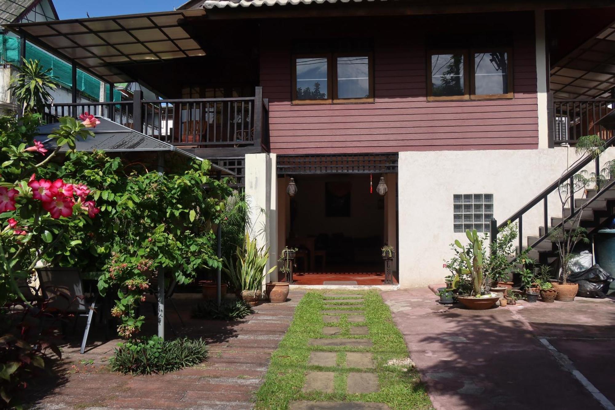 Banjai Garden Guesthouse Chiang Mai Extérieur photo